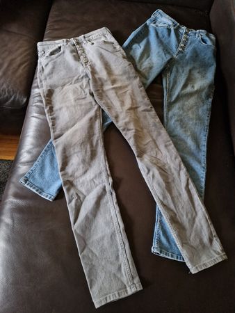 2 Paar Jeans von H&M, (blau und grau), Grösse 164 zu 1 Preis