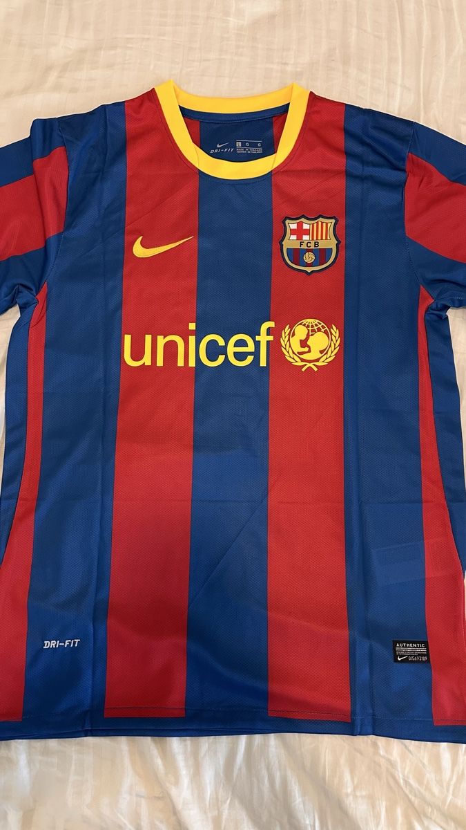 Leibchen & Hosen: Messi 10 - Barcelona 2010/2011 Jersey  – Neu (gemäss Beschreibung) aus Oberrieden von jon_5cl2 1