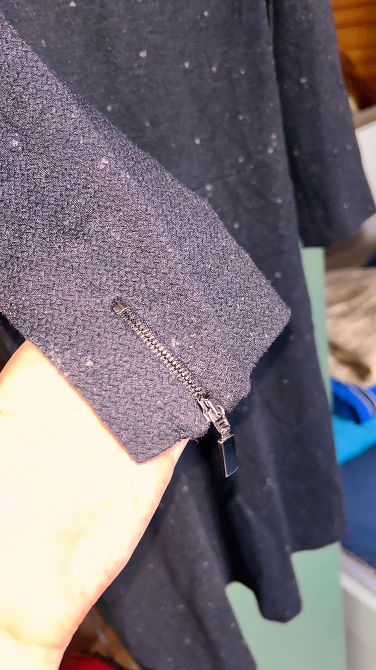 Vestiti: Kleid von Antonelli, Grösse M – Usato da Schwyz venduto da Maerzetuepfli 2