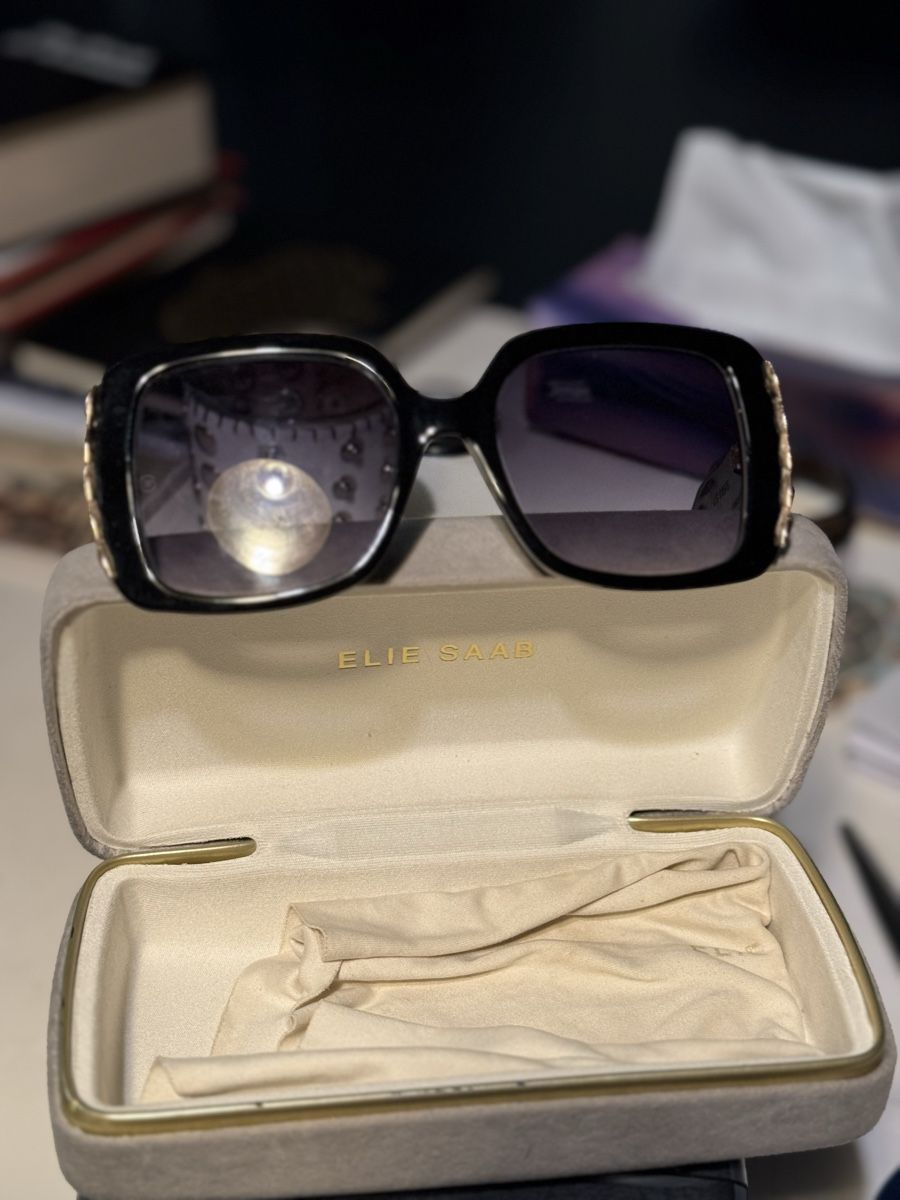 Elie Saab Occhiali & Lenti: Sunglasses Elie Saab – Usato da Zürich venduto da danamihaela12 2