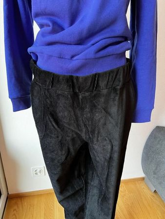 B. Young Cordhose, schwarz, Grösse XL, neu mit Etikett
