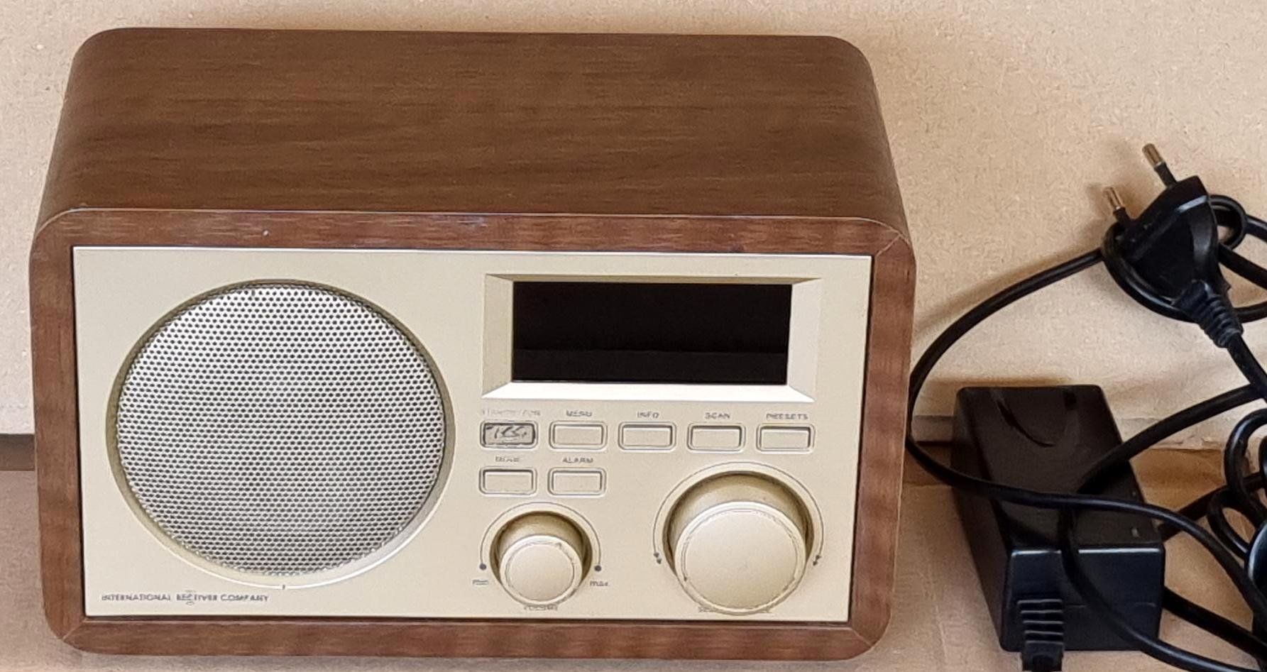 Radios: Radio International IKR1440 DAB / DAB+ – D'occasion à Collonges par arashee