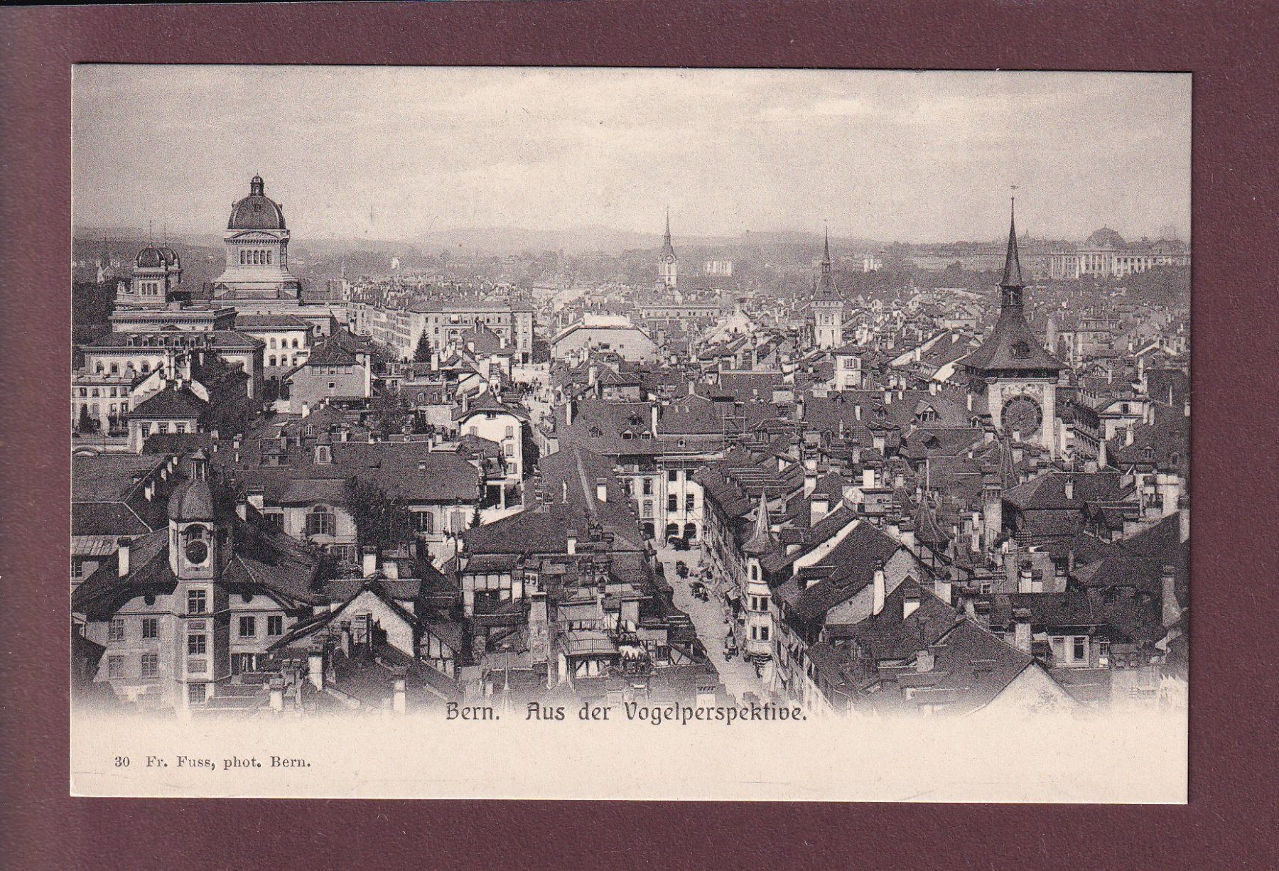Cartoline postali: BERN - Vogelperspektive - Bundespalast - Zeitglockenturm – Usato da Pully venduto da nicecards