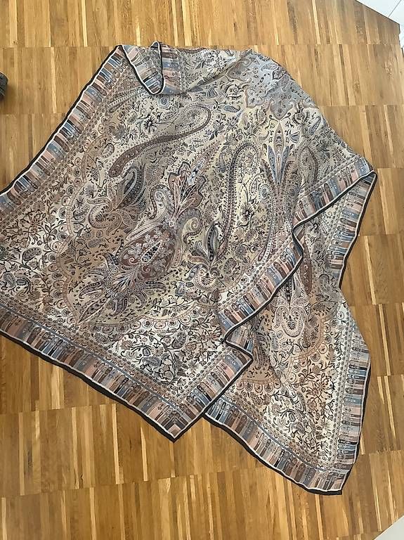Foulard & Sciarpe: Seidenfoulard Roeckl – Usato da Zürich venduto da _nushy