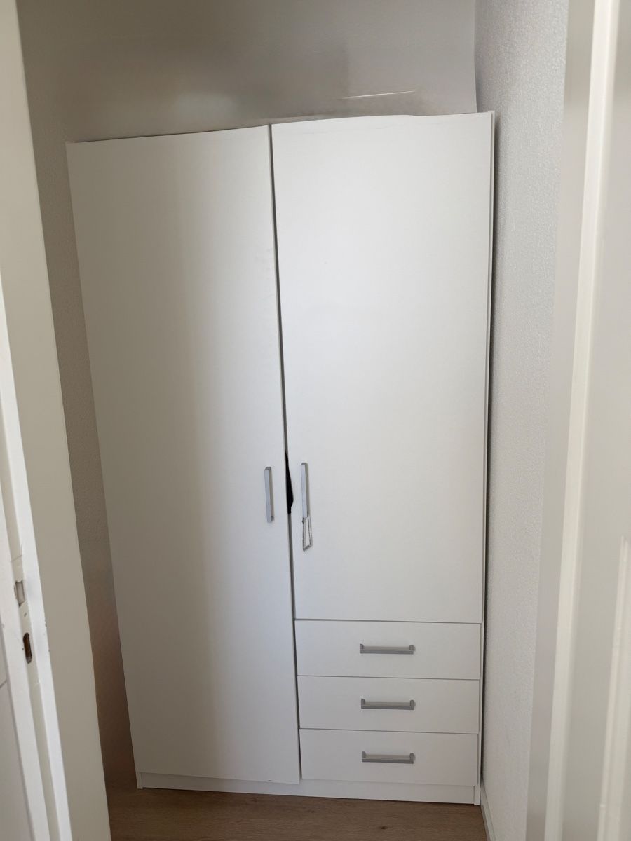 Jysk Armadi: Kleiderschrank JYSK – Usato da Goldach venduto da die_g2lb