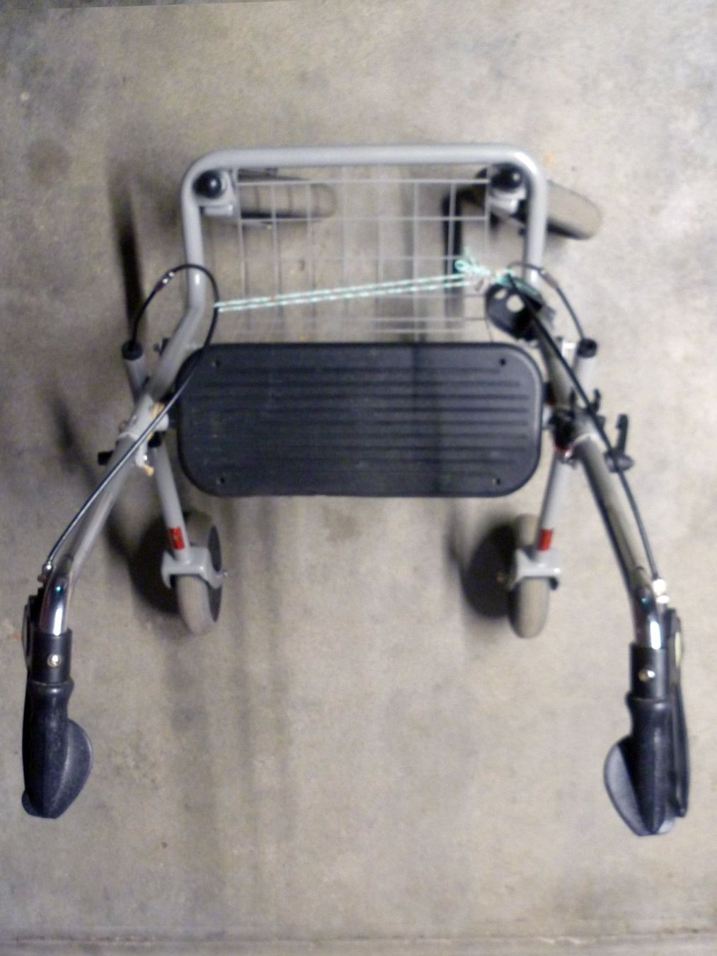 Ausili per la deambulazione: Standard - Rollator Cristallo – Usato da Aarau venduto da Rdodger 1