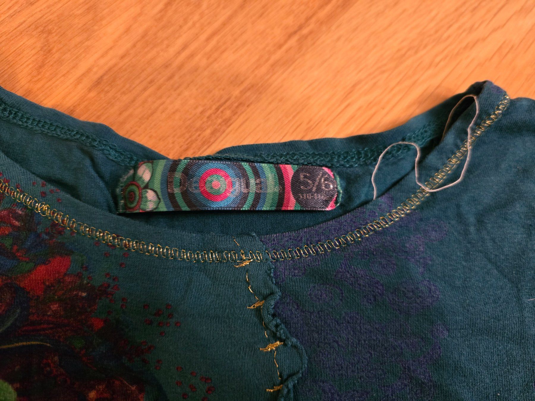 Camicette, T-shirt & Top: Oberteil Desigual ca. 4-6 Jahre – Usato da Büttikon AG venduto da Amineah 1