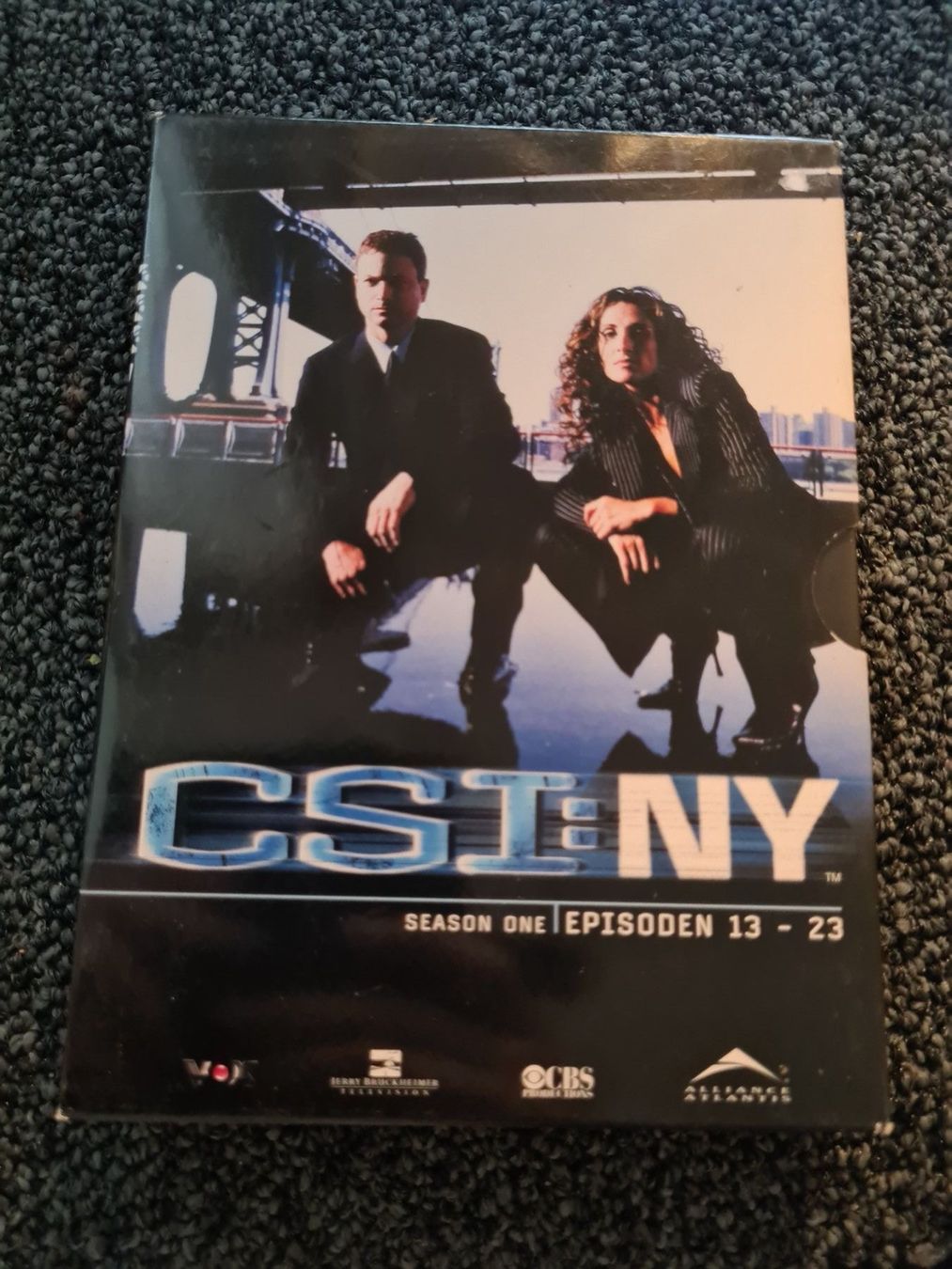 Tutti i DVDs: CSI: NY STAFFEL 1 EPISODEN 13-23 – Usato da Ruswil venduto da jan_bxl5