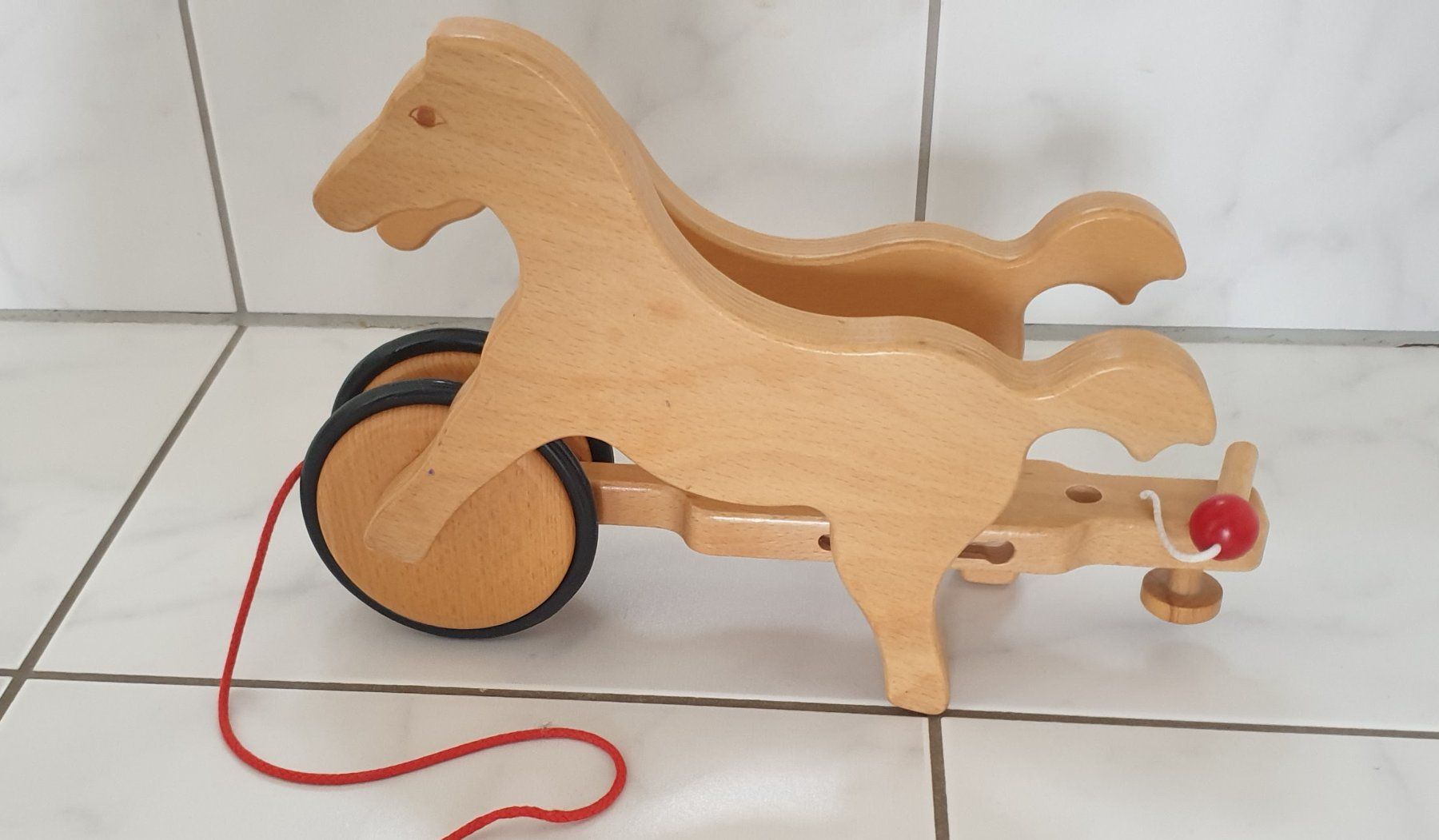 Spielzeuge: Pferdegespann mit Heuwagen aus Holz – Gebraucht aus Meggen von G7957c24 3