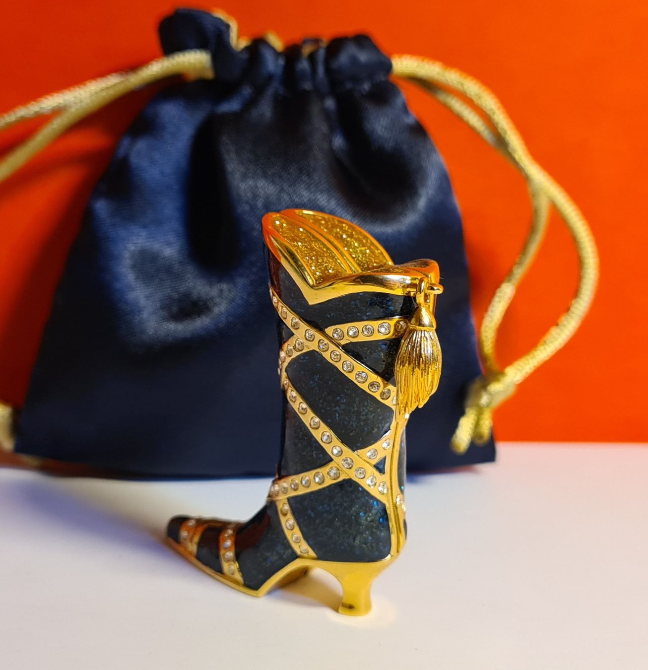 Estée Lauder Profumi & Eau de Toilette: Estée Lauder BEYOND PARADISE JEWELS TO BOOT – Usato da Steinmaur venduto da TobiasKern 2