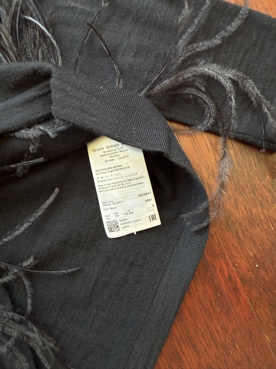 Escada Maglioni & Felpe: Pull noir Escada taille - S  – Nuovo (secondo la descrizione) da Genève venduto da iry_67wr 5