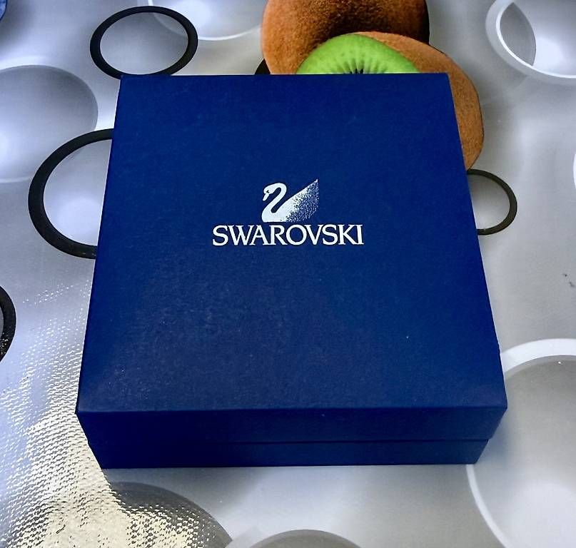 Spille & Fermagli: Spilla Swarovski  – Nuovo e nell'imballaggio originale da Biasca venduto da dan_96w9 1