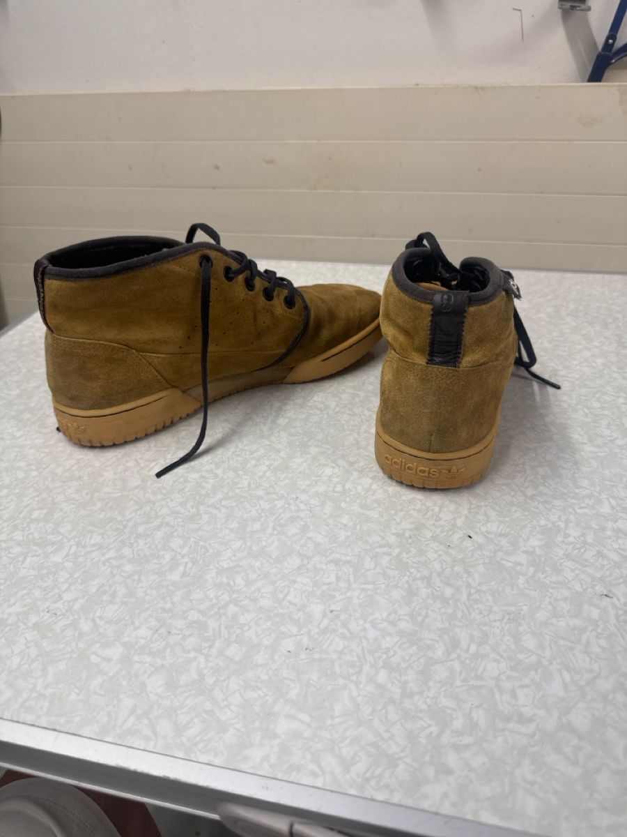 Adidas Chaussures hommes: Chaussures adidas  – D'occasion à Veyras par Suter_Dany 1