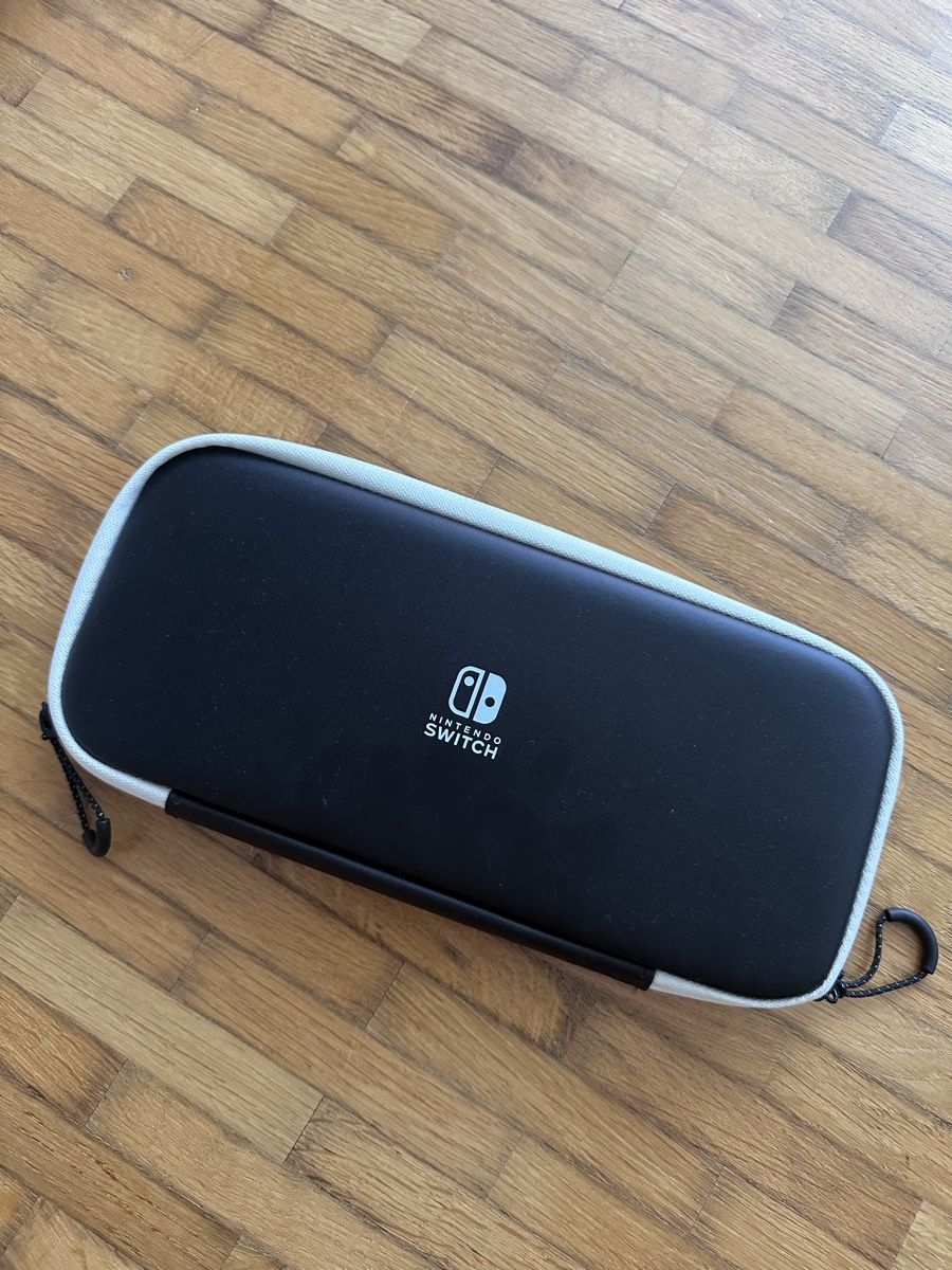 Nintendo Console: Nintendo Switch OLED Konsole weiss mit Hülle – Usato da Jona venduto da Lulu3105 4