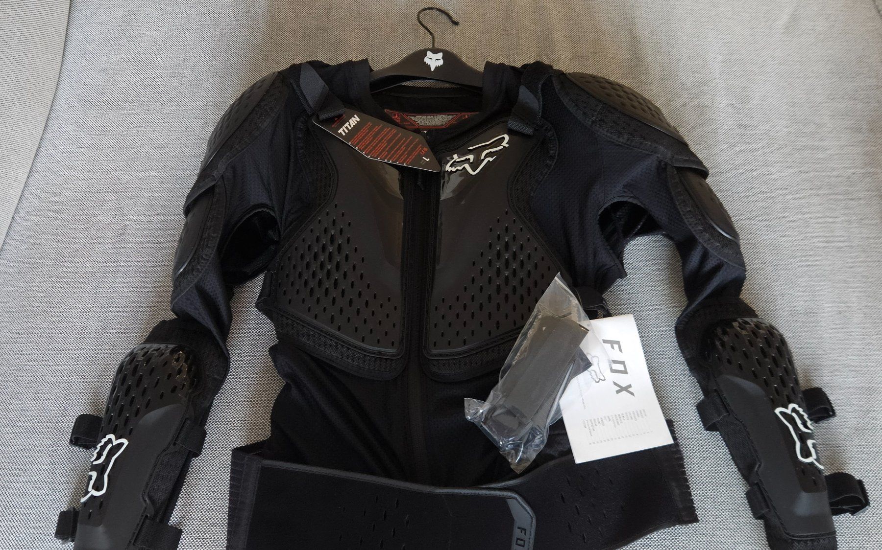 Fox Protections: Fox titan sport jacket L, protector – Neuf (Voir description) à Lausanne par dpo_66kg 1