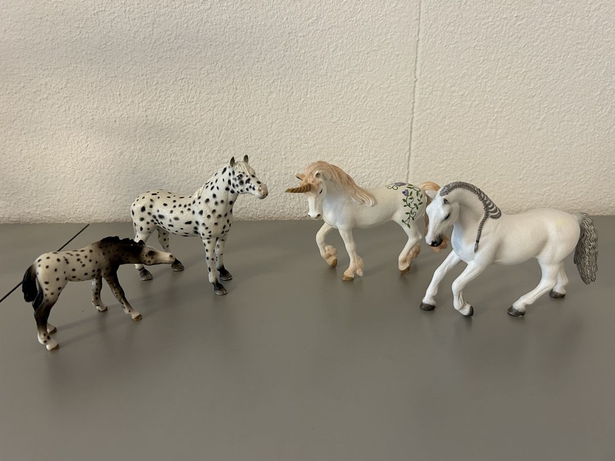 Schleich Statuette: Schleich Pferde Sammlung – Nuovo (secondo la descrizione) da Jonen venduto da speedy1972