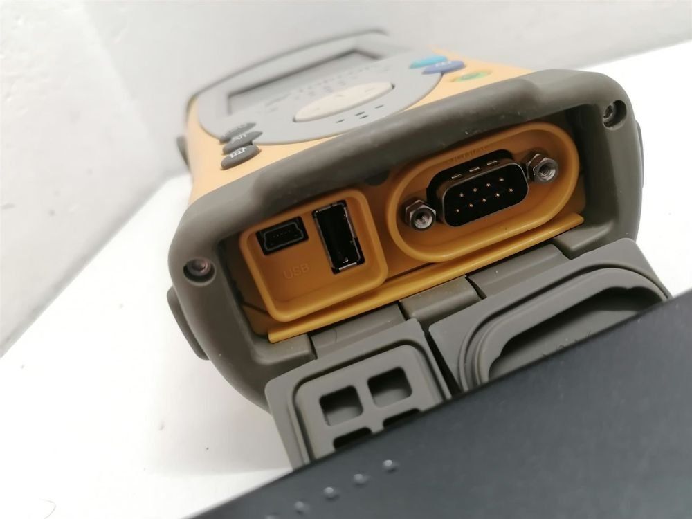 Accessori da laboratorio: Topcon FC 200 - GPS Feld Kontroller – Usato da Niederdorf venduto da LeptonAG_Labor 4