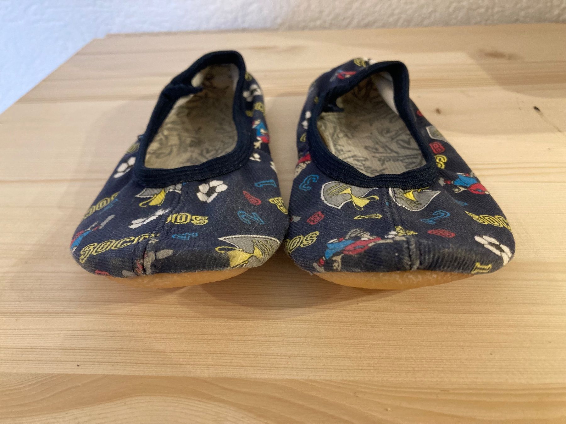 Scarpe per ragazzi: Turntäppeli von Beck Gr. 25 – Usato da Jona venduto da rahelg83 2