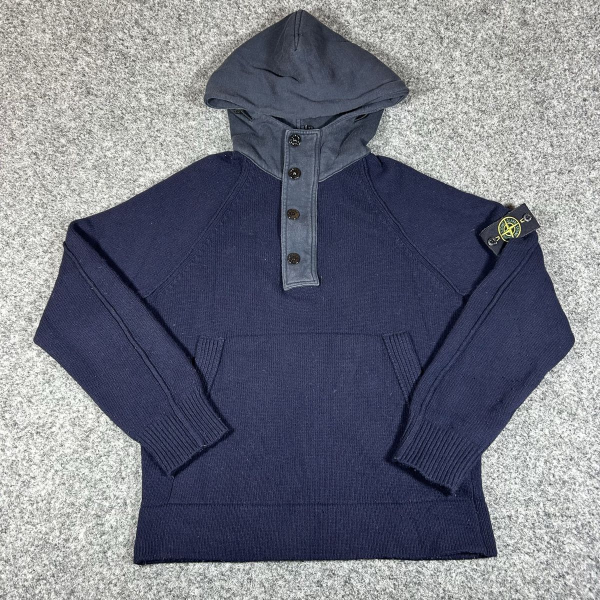 Stone Island Maglioni & Felpe: Stone Island sweat navy  – Usato da La Sagne NE venduto da Matlasape