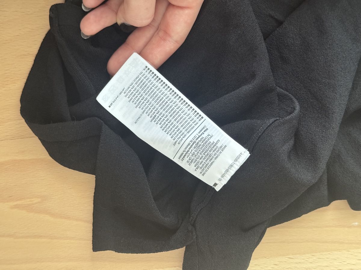 Nike Tops: Nike Black Top, Perfect Condition – Neu (gemäss Beschreibung) aus Sattel von Zlata1 2
