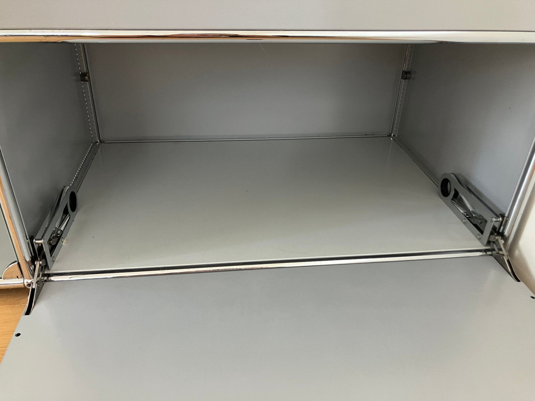 USM Cassettiere: Sideboard USM Haller – Usato da Erlinsbach venduto da Deente 6