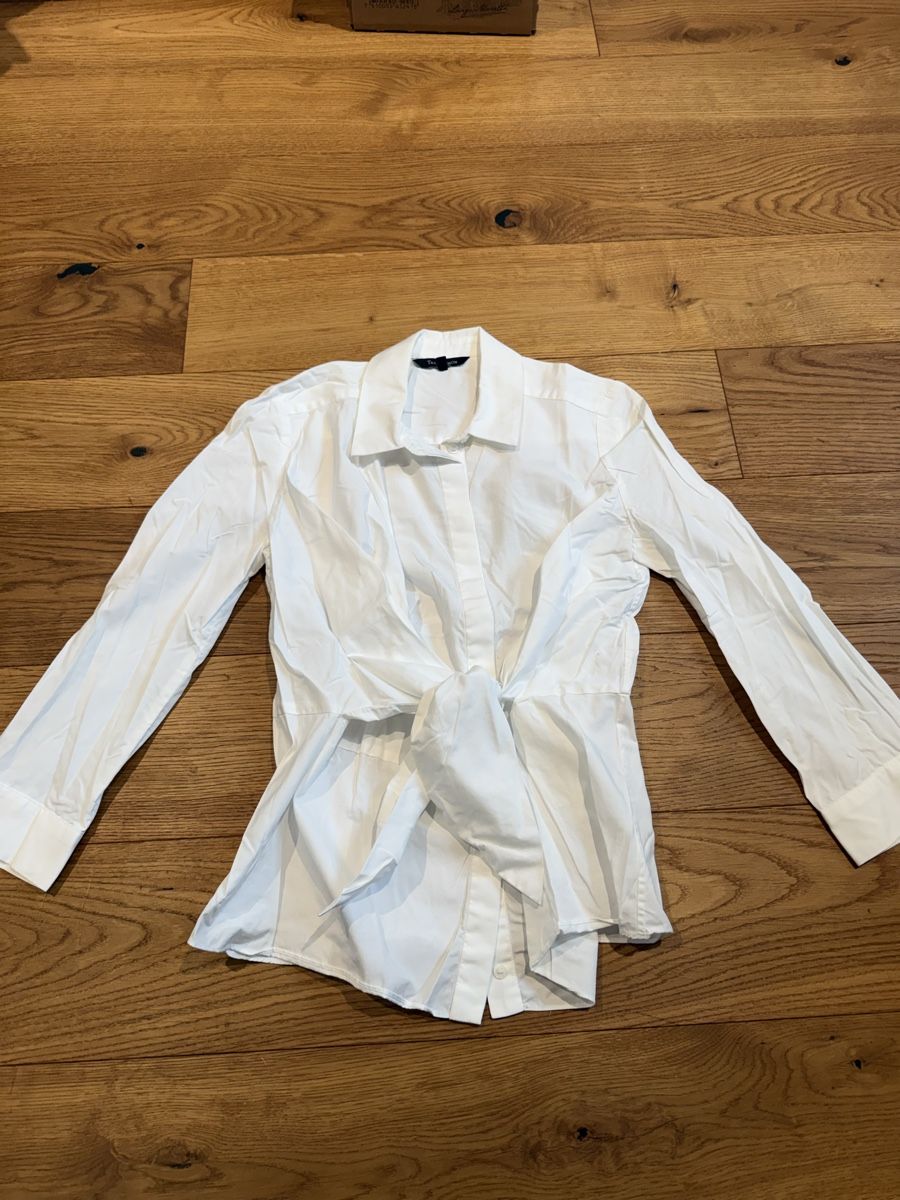 Tara Jarmon Blusen: Tara Jarmon Wickelbluse – Gebraucht aus Zollikon von aow_8p7m