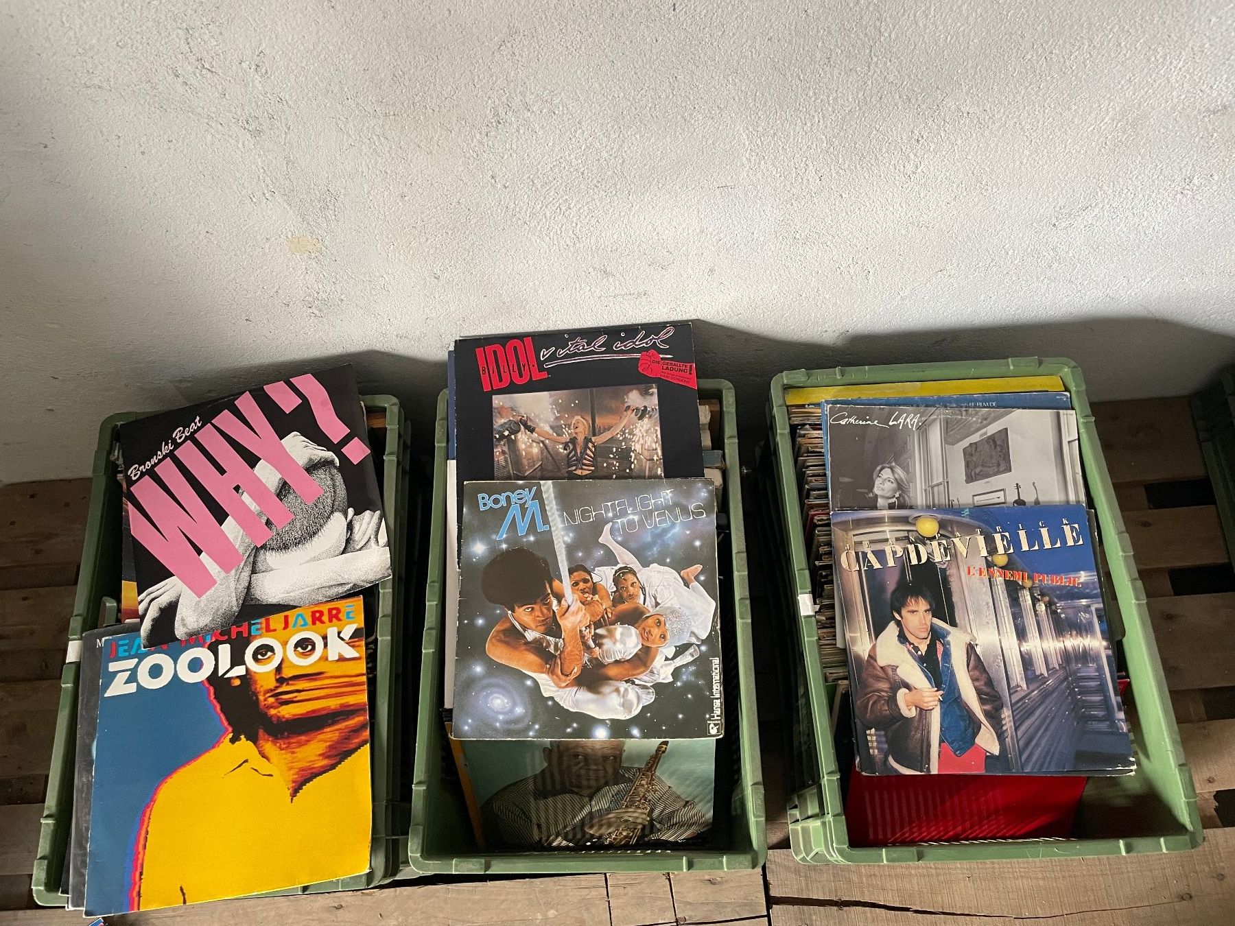 Vinyles: 3 caisses de disques vinyle 33 tours – D'occasion à La Croix (Lutry) par netrajet 4