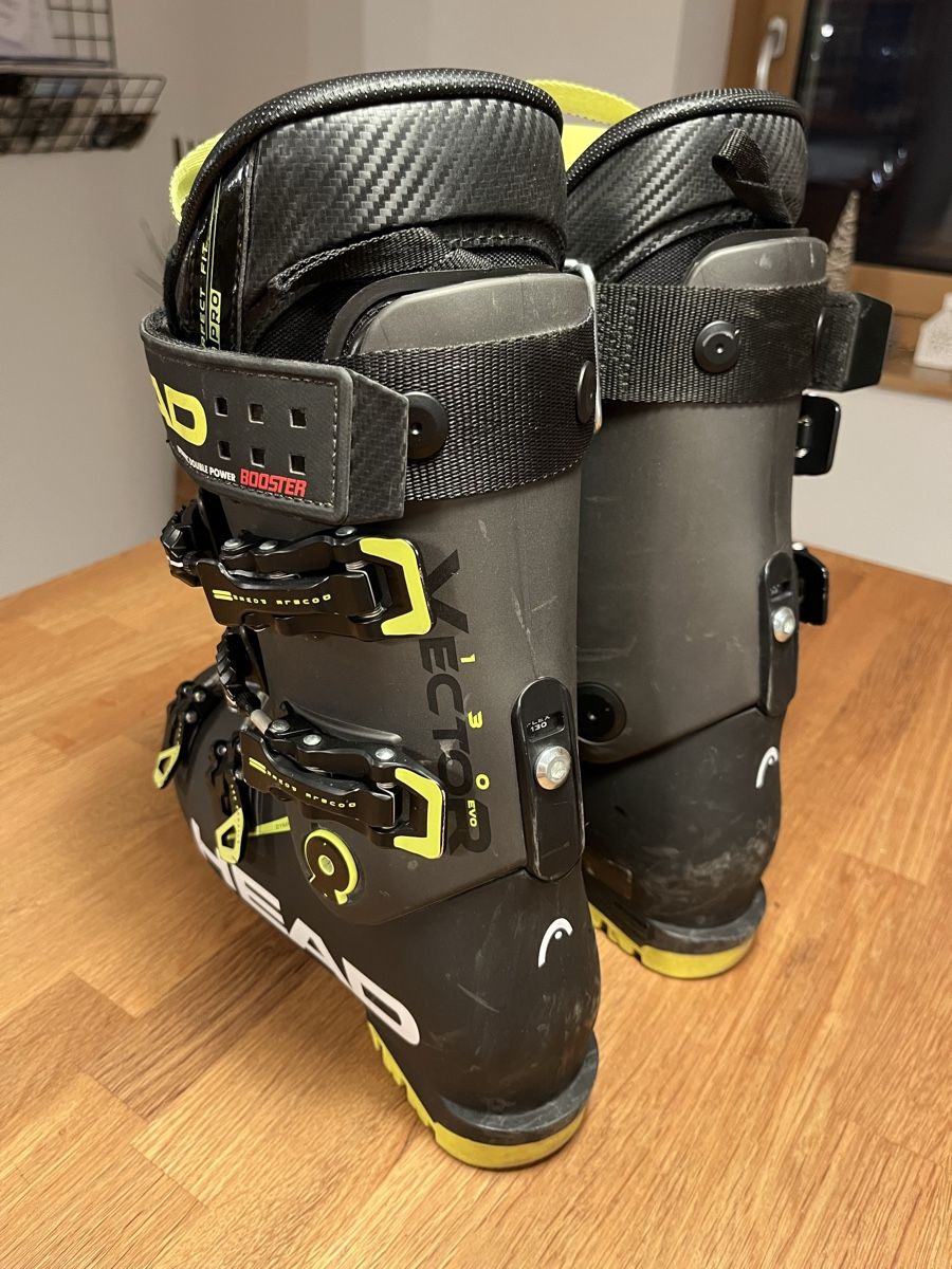 Head Scarpe da uomo: Chaussures de ski, taille 26.5 – Usato da St-Martin FR venduto da d_grand 1