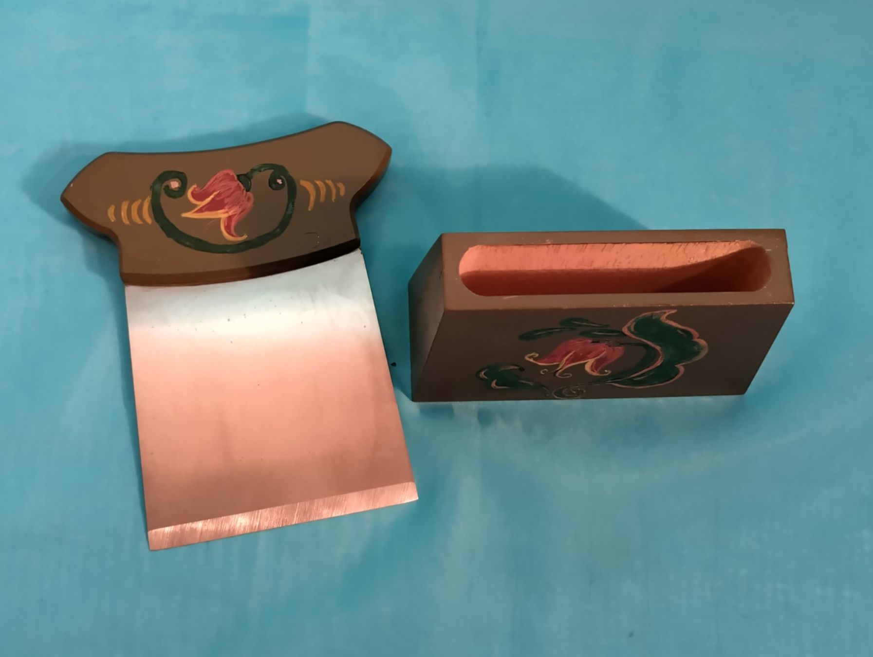 Coltelli da cucina: Käsemesser in Holzscheide, Bauernmalerei – Usato da Bellach venduto da JingleCherry 3
