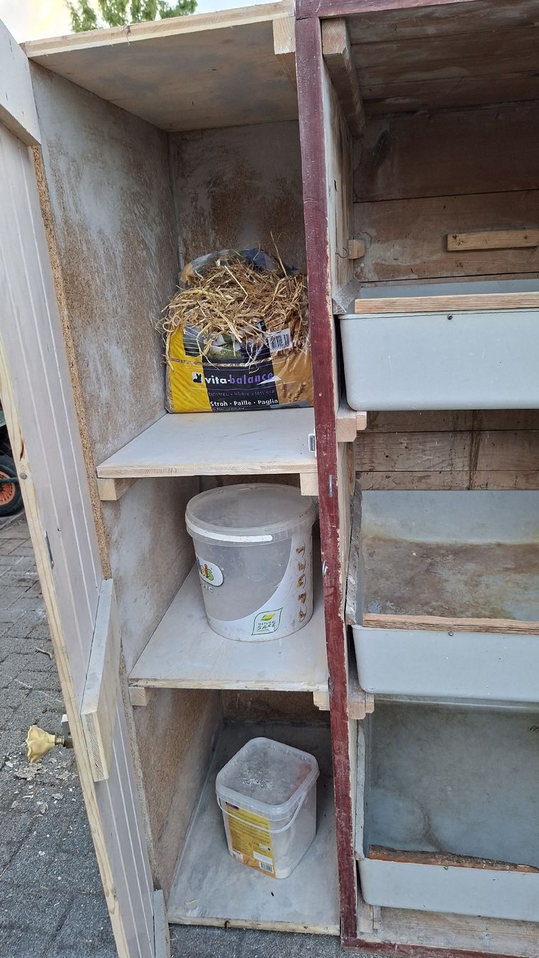 Cages, transport & sécurité: Kaninchen Stall – D'occasion à Bichwil par surfer73 3