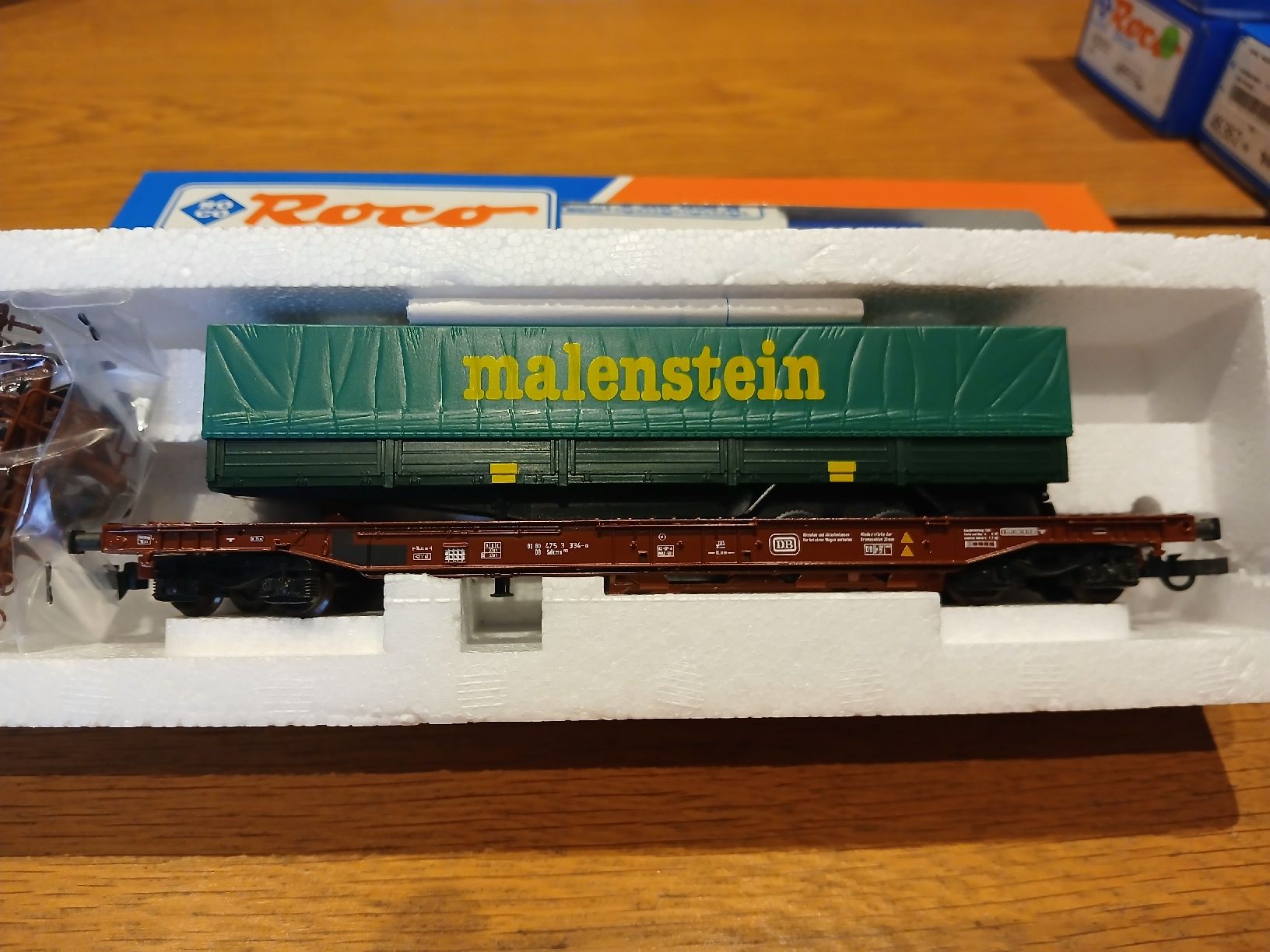 Roco Modellini di ferrovie: Roco Flachwagen "Malenstein" DB, Neu! – Nuovo e nell'imballaggio originale da Bözen venduto da Kolumbus77