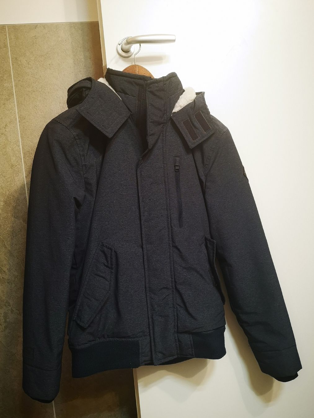 Hollister Jacken: Winterjacke Hollister XS – Neu (gemäss Beschreibung) aus Lostallo von cha_lx5j
