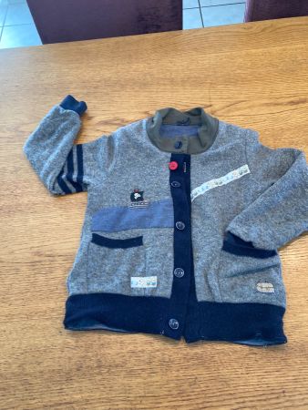 Wolljacke leicht gefüttert, Grösse 104 mit Piratendetails