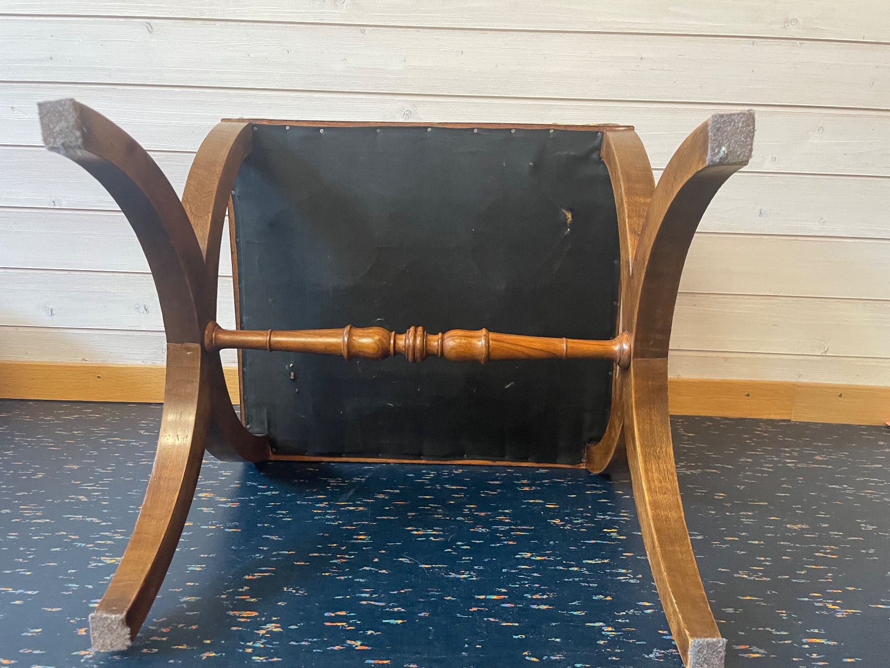 Tabourets: Antiker Hocker – D'occasion à Herdern par 1202jou-jou 3