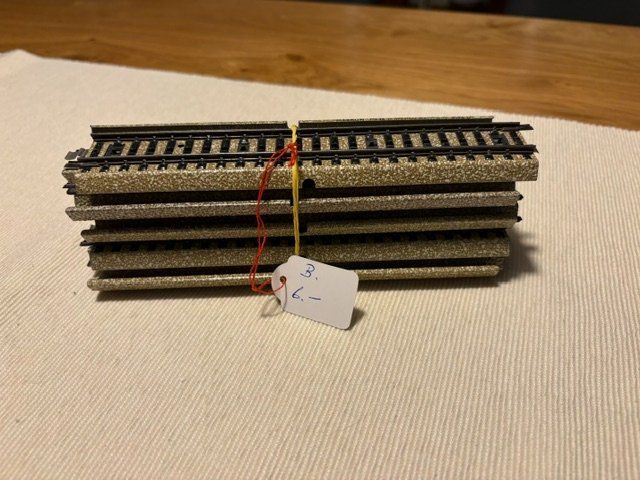 Märklin Modellini di ferrovie: Märklin Gleis 5106(B) – Usato da Frenkendorf venduto da HampeFrenk