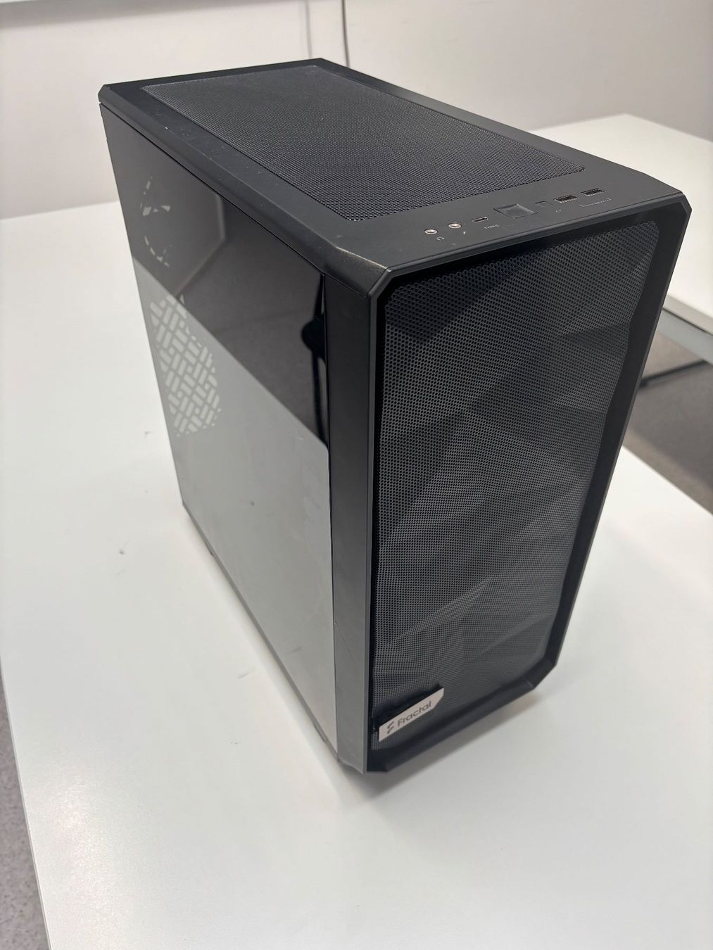 PC: Computer mit Intel i5-12600K und 32GB RAM – Usato da Zürich venduto da mar_hs6l