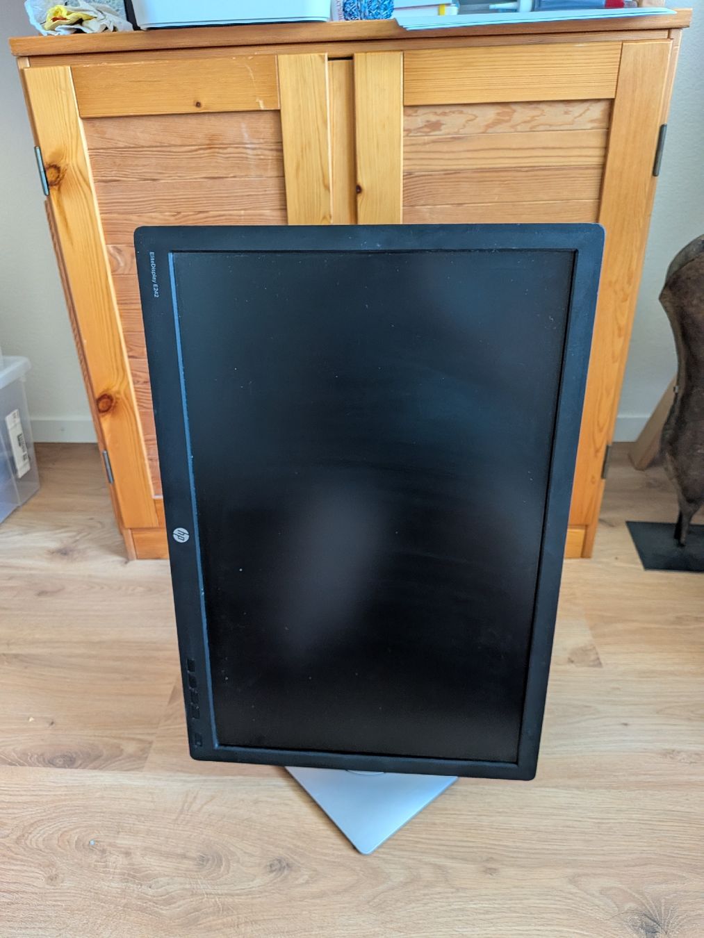 Hewlett Packard Monitor: HP EliteDisplay E242 – Usato da Zofingen venduto da Droni_A 2