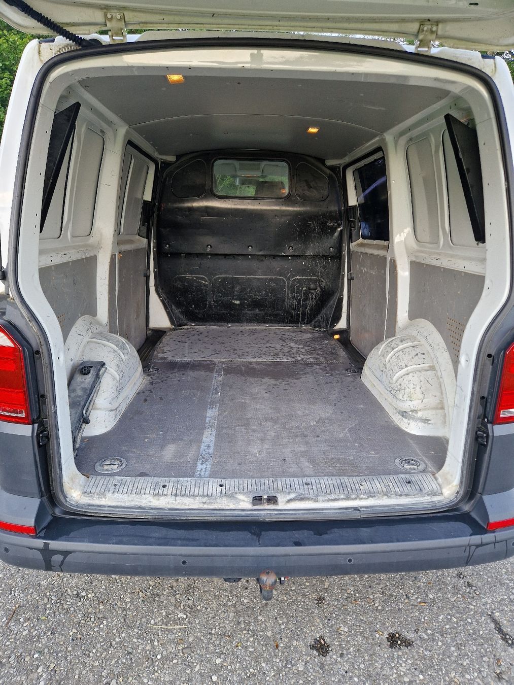 VW Veicoli commerciali: VW T6 Kastenwagen weiss – Usato da Rumisberg venduto da Synchro 4