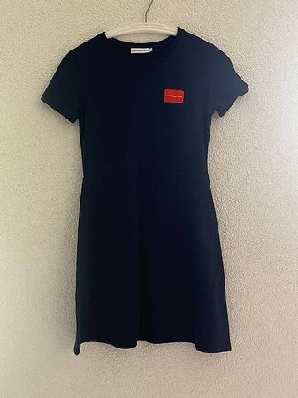 Robe Calvin Klein 12 ans