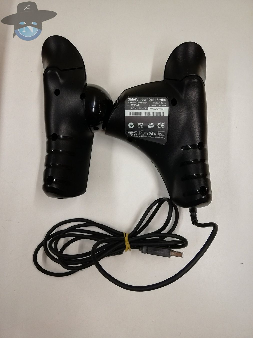 Microsoft Controller: SideWinder Dual Strike von Microsoft in OVP / getestet – Usato da St. Gallen venduto da zorro_dc 2