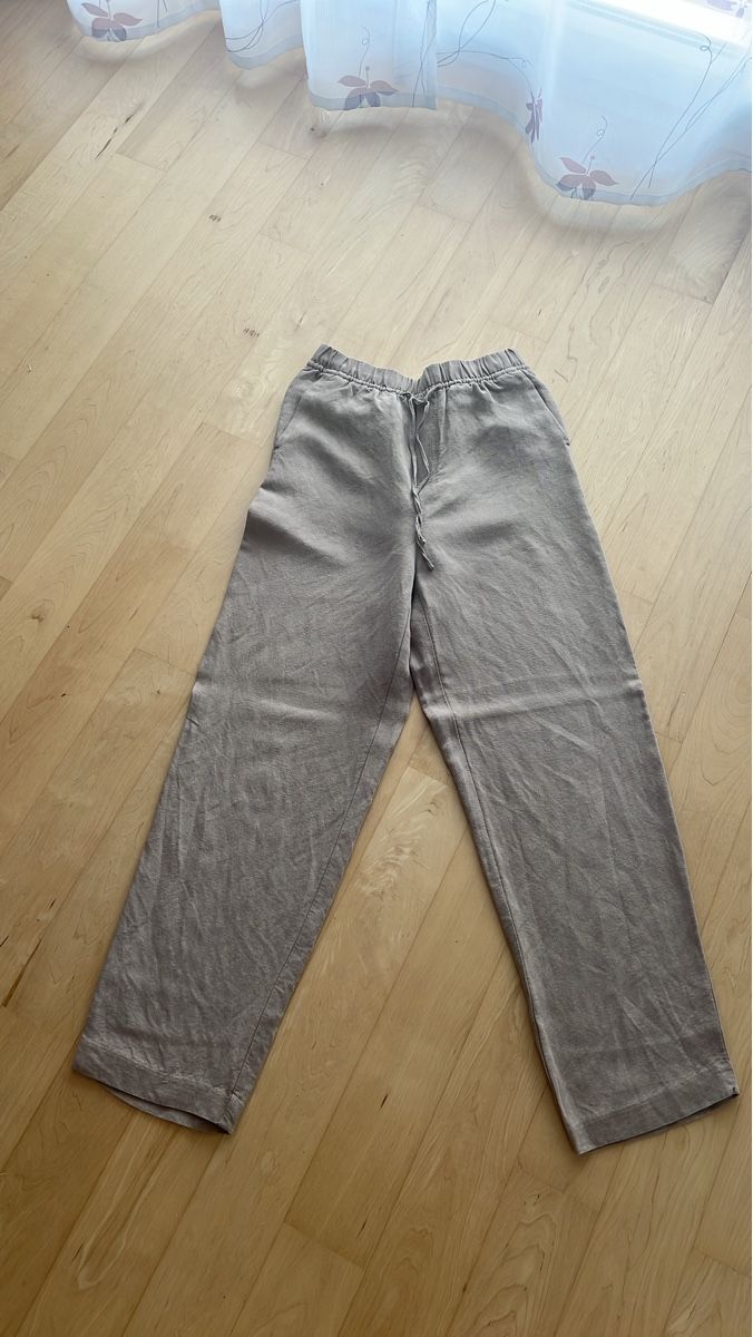 Pantalons: Freizeithose braun Grösse Xs gebraucht – D'occasion à Inwil par Ayrine2026