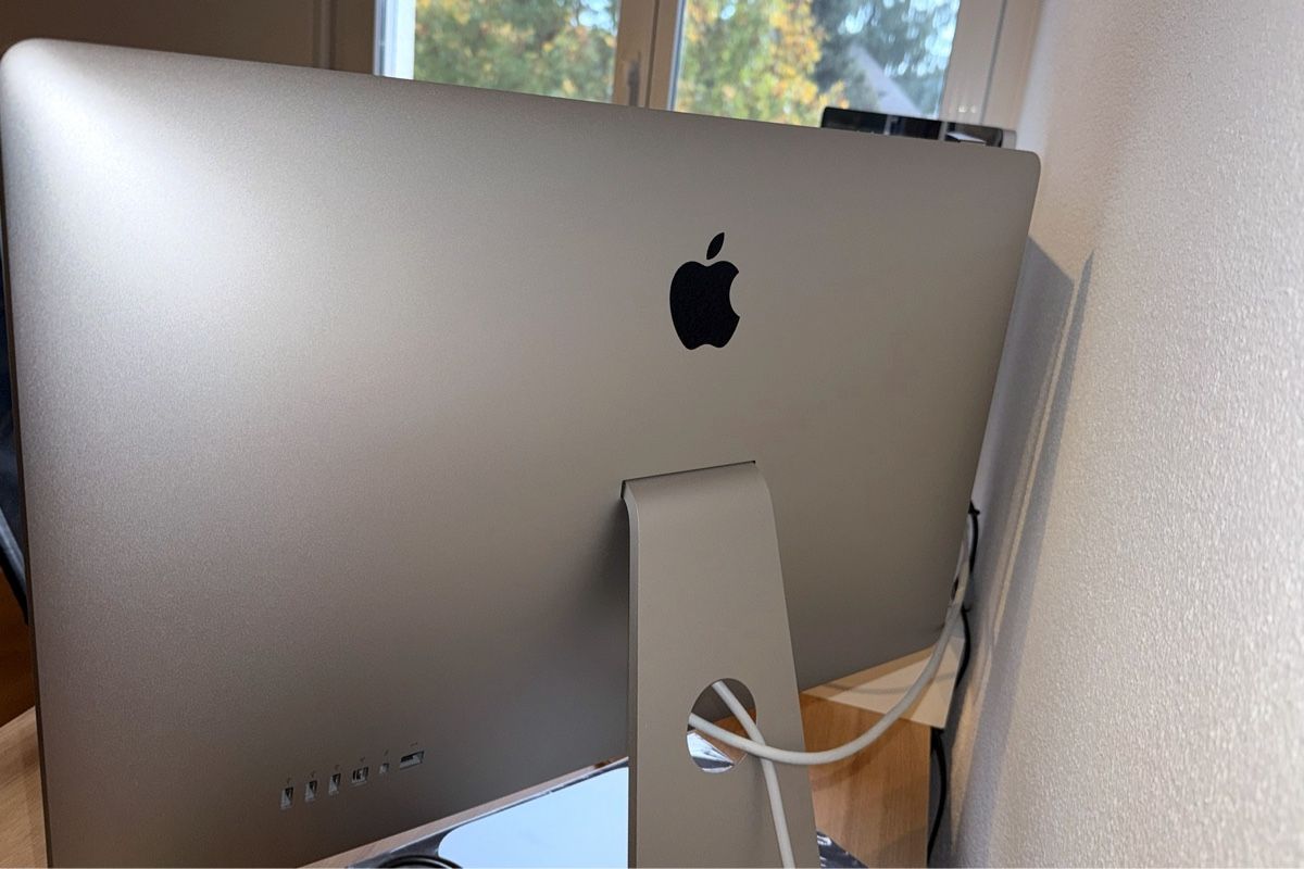 Apple Monitor: Apple Thunderbolt Display 27" (2560x1440) – Usato da Winkel venduto da vnzkln 3
