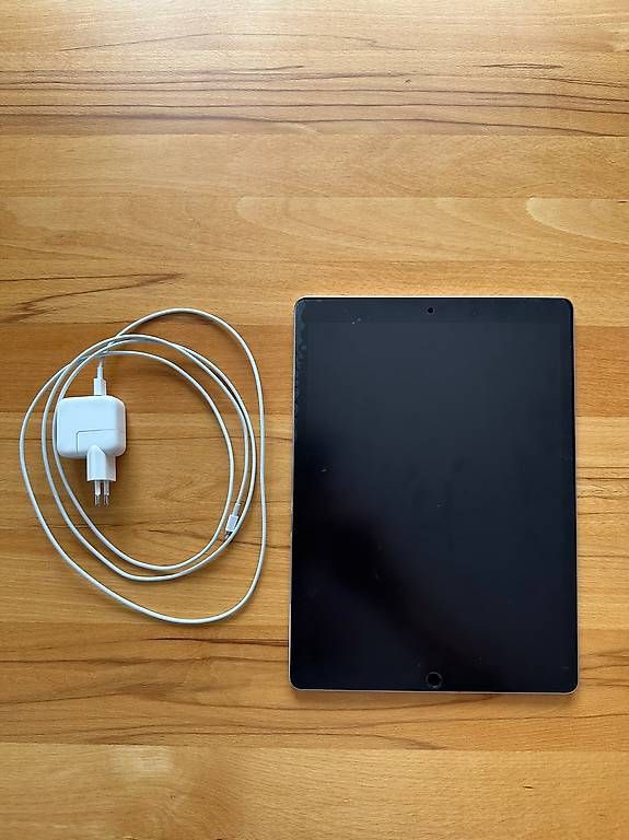 Tablet PC: iPad Pro 12,9 2. Generation (2017), 256 GB  – Gebraucht aus Bottighofen von ReneT68