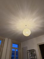 Pendelleuchte / Deckenlampe / Hängelampe Kugel cremeweiss