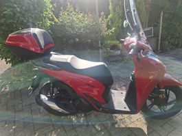 Honda SH125i Roller, top Zustand, nur 2766km, 