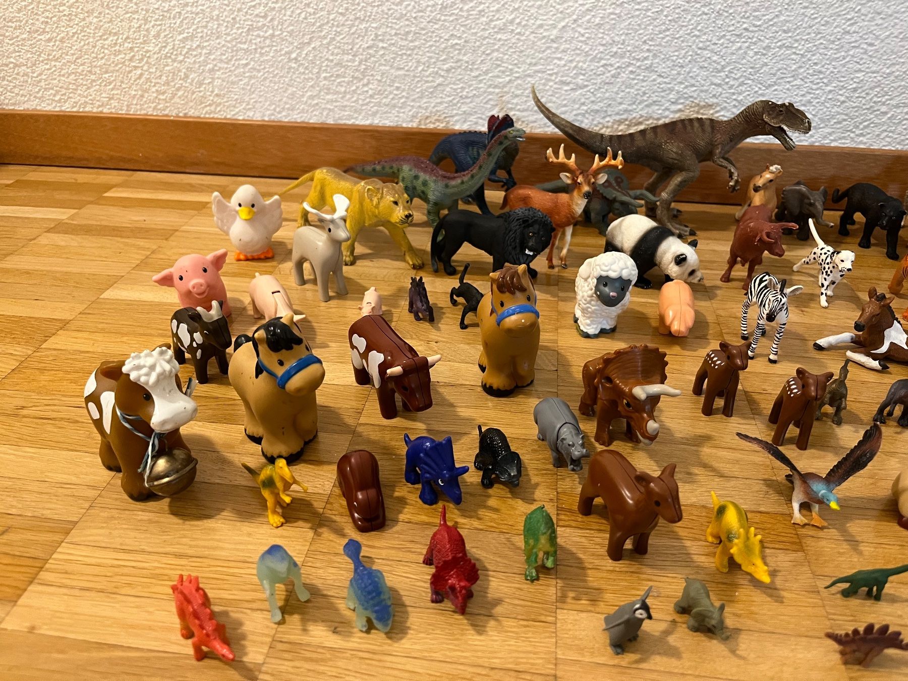 Schleich Giocattoli: Grosse Tiersammlung mit einigen Schleich Figuren – Usato da bern venduto da sanducci 3