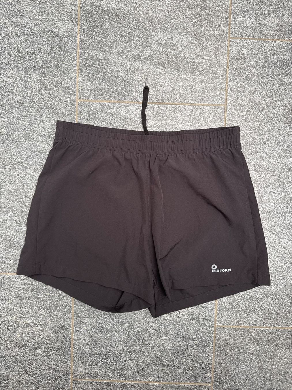 Pantaloni: Run Shorts Gr. 38 – Usato da Strengelbach venduto da lana40