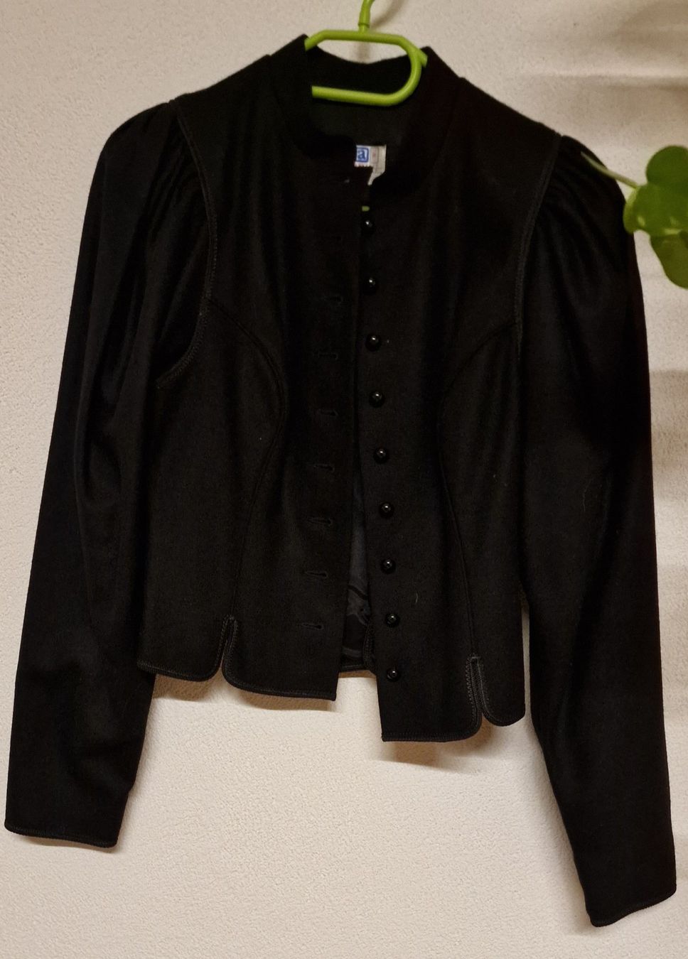 Jacken: Dirndl Jacke – Neu und originalverpackt aus Chur von car_5clc