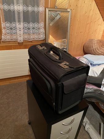 Aktenkoffer Rollkoffer
