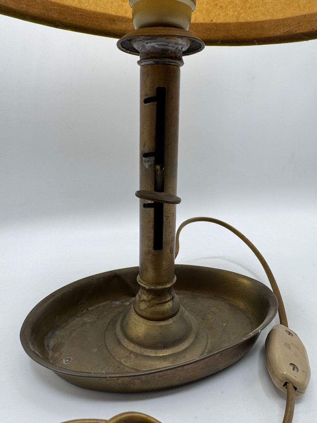 Lampade: Vintage Lampe, Messing, mit Stoffschirm – Usato da Sachseln venduto da BONATI01 2